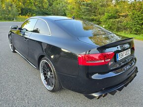 Audi S5 4,2 V8 Quattro,  manuál - 5