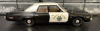 1:18 1974 DODGE MONACO CALIFORNIA HIGHWAY PATROL - 5