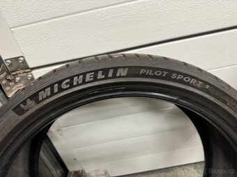 Letní pneu Michelin pilot sport 5  255/35/r21 - 5