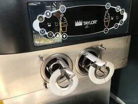 Zmrzlinový stroj Taylor C712 - 5