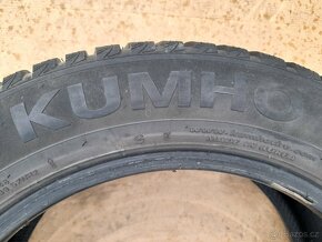 2ks. Zimni pneu. 205/55/16 zn. Kumho. - 5