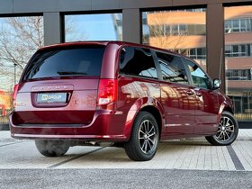 Dodge Grand Caravan GT - 5