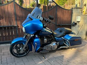 Harley-Davidson Street Glide FLHX - 5