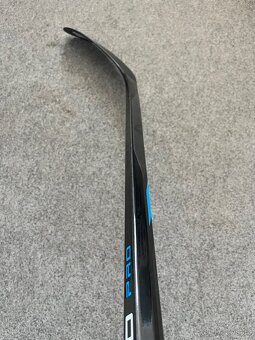 Nová hůl Bauer Nexus E50 Pro, 87 flex P28, prodloužená - 5