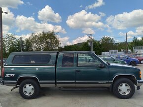 GMC SIERRA 1500 4x4 KING CAB TRUCK V8 - 5