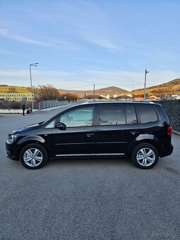 Volkswagen Touran 2.0 Tdi 7-Miestny Kamera Navi - 5