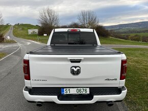 Dodge RAM 1500 5,7 4X4, 2019, Limited, max.výbava - 5