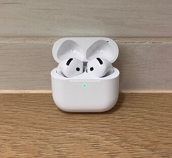 Airpods 4 + záruka - 5