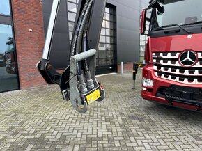 Mercedes-Benz AROCS 3746 8x4 - valník s hydraulickou rukou - 5