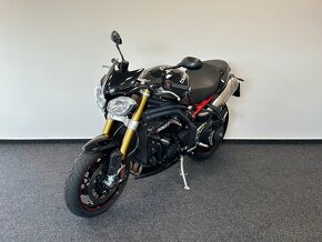 Triumph Speed Triple R - 5