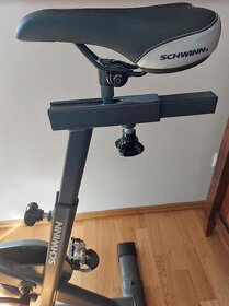 Prodám cyklotrenažér SCHWINN IC2 - 5