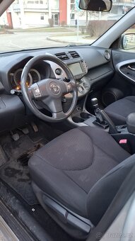 Toyota RAV4 2008 - 5