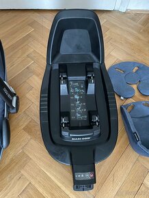 Maxi-Cosi Pebble Plus + isofix základna 3wayfix - 5