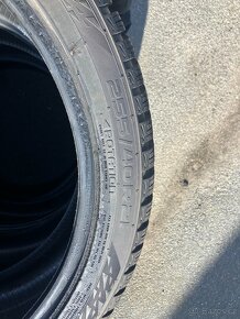 Pneu 255/40R21 - 5