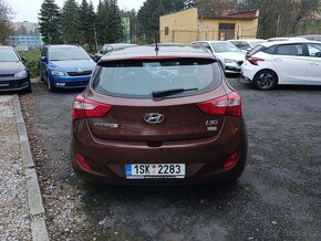 Hyundai i30 1,6 CVVT 88kW COMFORT - 5