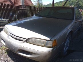 Ford Thunderbird V8 - 5