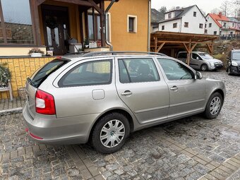 ŠKODA OCTAVIA KOMBI II RV2009 1.6Mpi AMBIENTE - 5