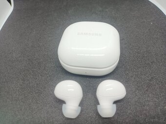 Bezdrátová sluchátka Samsung Galaxy Buds2 SM-R177 - 5