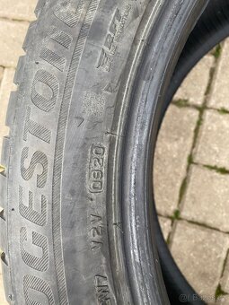 Zimní pneu 285/45/R21 Bridgestone 2ks - 5