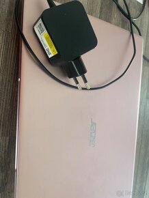 Prodám laptop Acer Swift 1 rose gold - 5