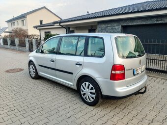 PRODÁM KRÁSNÝ VŮZ VOLKSWAGEN TOURAN 1.6 FSI BEZ KOROZE - 5