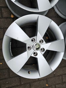 ALU kola disky Škoda 5x112 R17 Octavia III Denom 5E0 - 5