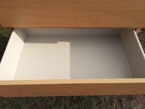 Ikea komoda Malm dub 4 zásuvky - 5