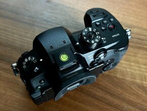 PANASONIC LUMIX GH5 - 5