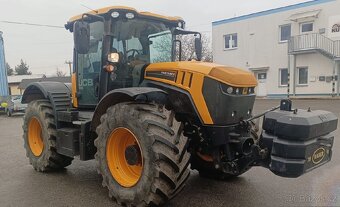 PRONÁJEM traktoru JCB Fastrac - 5