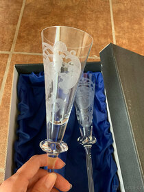 Set 2 pískovaných skleniček "Maskarony" svatební dar, výročí - 5