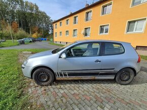 Osobní automobil VW Golf 1,4, rok výroby 2004 - 5