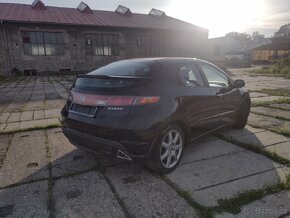 Honda Civic 2.2 CDTi 103kW - 5