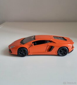 Kovový model auta Lamborghini Aventador Coupé - 5