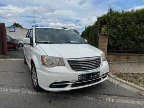 Chrysler Town & Country 3.6 LPG DVD RT 2014 - 5