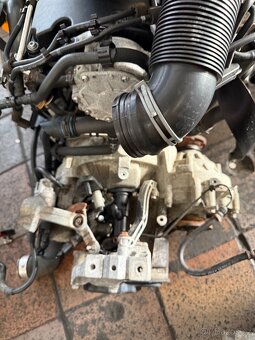 Motor + prevodovka 1.9 TDI BXE 77 kw - 5