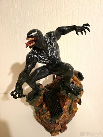 Iron Studio Venom - 5