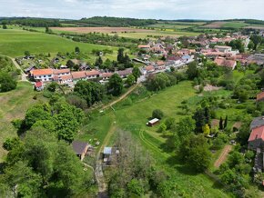 Nádherný stavební pozemek 8805 m² / rodinný dům / komerce - 5