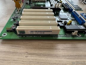 EPoX EP-3VSA +Celeron 1.3GHz Tualatin, 128MB SDR RAM, Cooler - 5