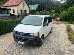 VW T5 facelift 2.0TDi 103kW - r.v. 3/2014 - 5 míst, tažné - 5