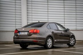 Volkswagen Jetta 1.6 TDI Comfortline 2014 REZERVOVANÉ - 5