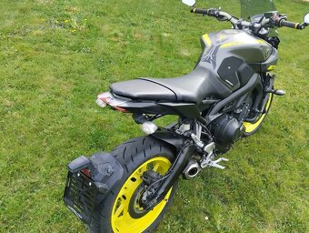 Yamaha mt09 - 5