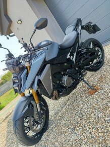 Suzuki gsx-s 1000 - 5