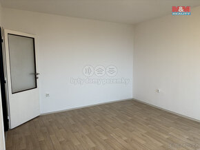 Pronájem bytu 1+kk, 28 m², Pardubice, ul. Brožíkova - 5