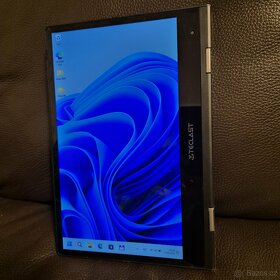 Spolehlivý malý a lehký 2v1 ultrabook s Windows 11 - 5