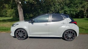 Toyota Yaris hybrid GR sport s paketem VIP - 5