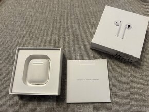 Apple AirPods 1. generace - 5