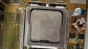 ASUS IPIBL-LB / Intel C2D E7300 2.66GHz -Intel G33 - 5