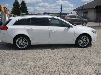 Opel Insignia 2,0CDTI 81KW Sports Tourer 2010 - 5