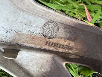 Poklice VW R16 1K0.601.147H - 5