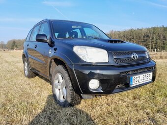 TOYOTA RAV4 D4D 4X4 - 5